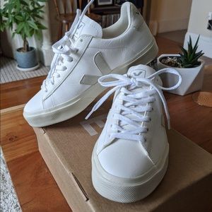 Veja Campo Sneakers - Grey/White